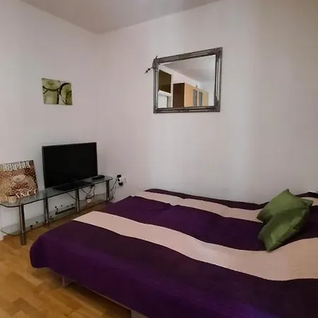 Apartment Studio Pidi