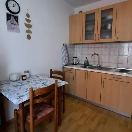 Apartment Studio Pidi *